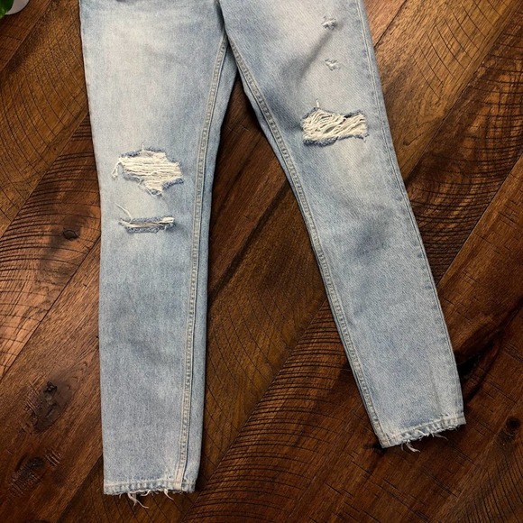 GRLFRND 25 Karolina destroyed denim jean - Picture 7 of 10